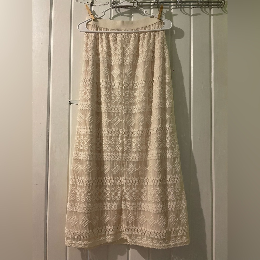 MISS PINKY ivory lace maxi skirt-medium NWT - Picture 3 of 6